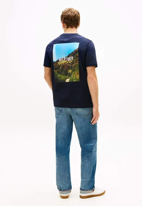 Футболка с круглым вырезом и фотопринтом Tommy Hilfiger, Desert Sky