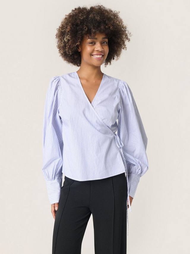 

Поло в полоску Oriana из хлопка с запахом Soaked In Luxury, White/Blue