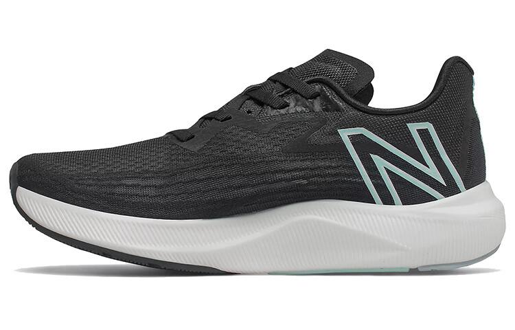 

Кроссовки New Balance NB FuelCell для женщин