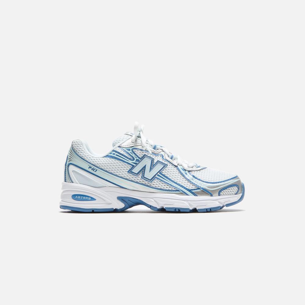 

Кроссовки New Balance 740, цвет Ice Blue/Sea Stone/White