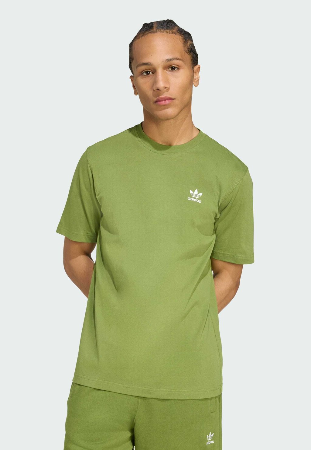 

Базовая футболка TREFOIL ESS TEE Adidas Originals, оливковый