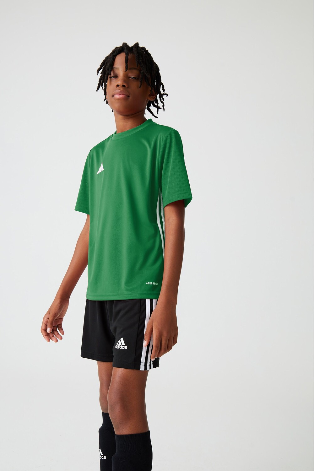 

Таблица 23 Детская футболка adidas, зеленый