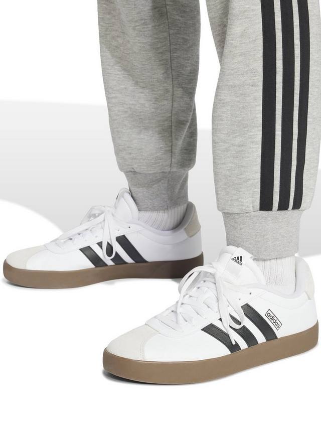 Незаменимые флисовые брюки для бега трусцой в три полосы adidas, цвет Grey Heather/Black — фото 4