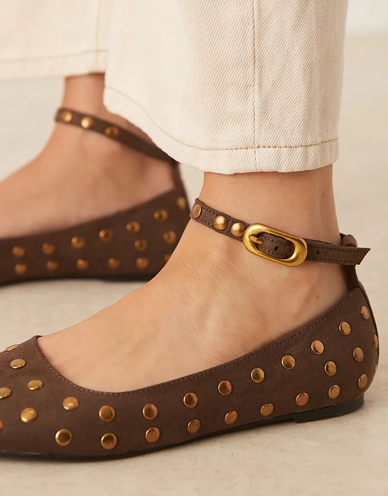 Балетки Lara с круглым носком и заклепками из коричневой замши от ASOS DESIGN — фото 3