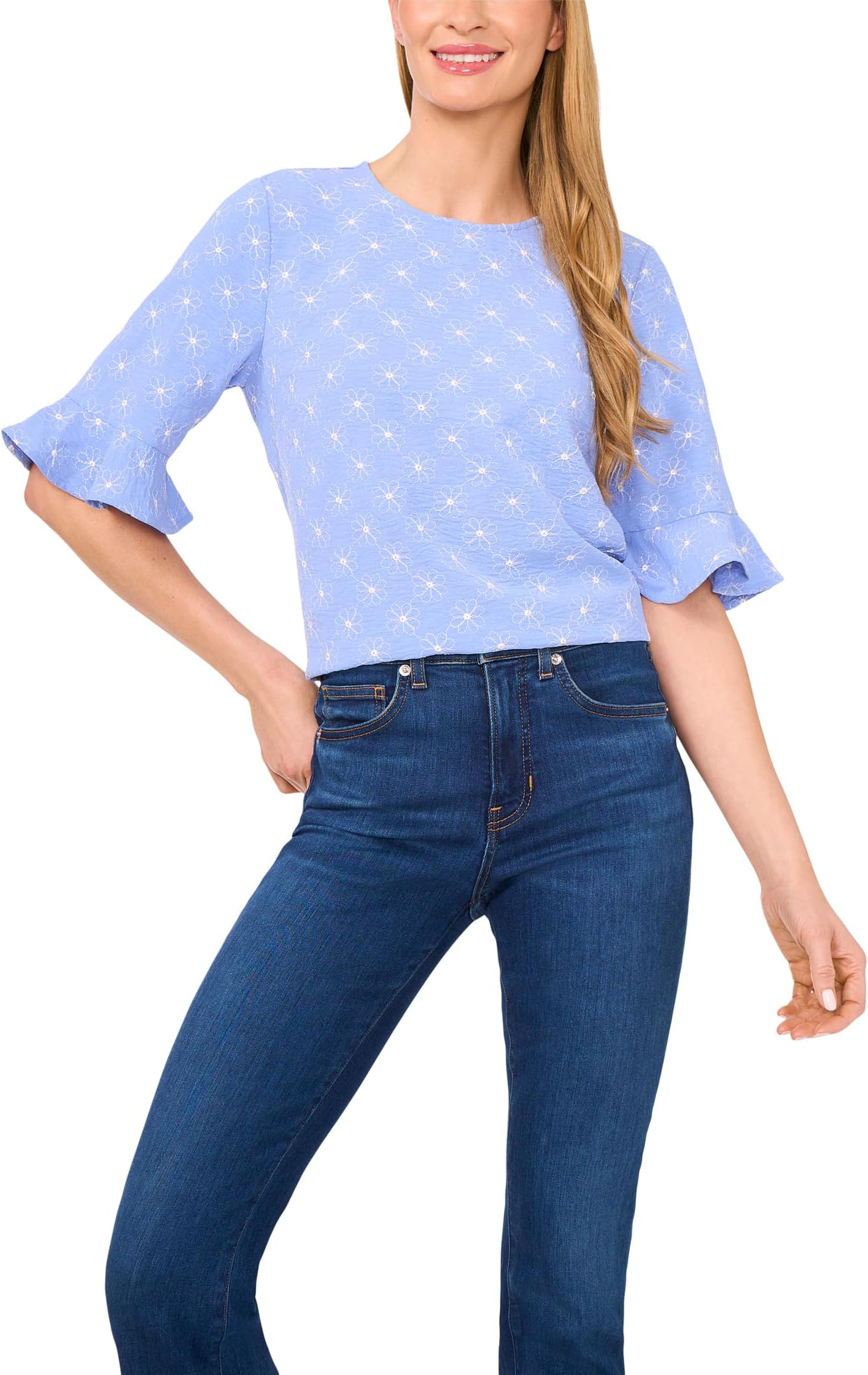 

Топ CeCe Ruffle Cuff Embroidered Crew Neck Top, цвет Blue Spritz