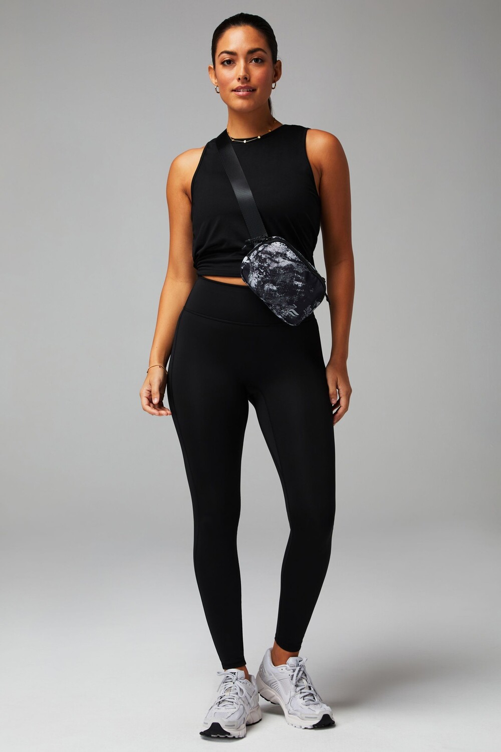 

Бак Dryflex с открытой спиной Fabletics, черный