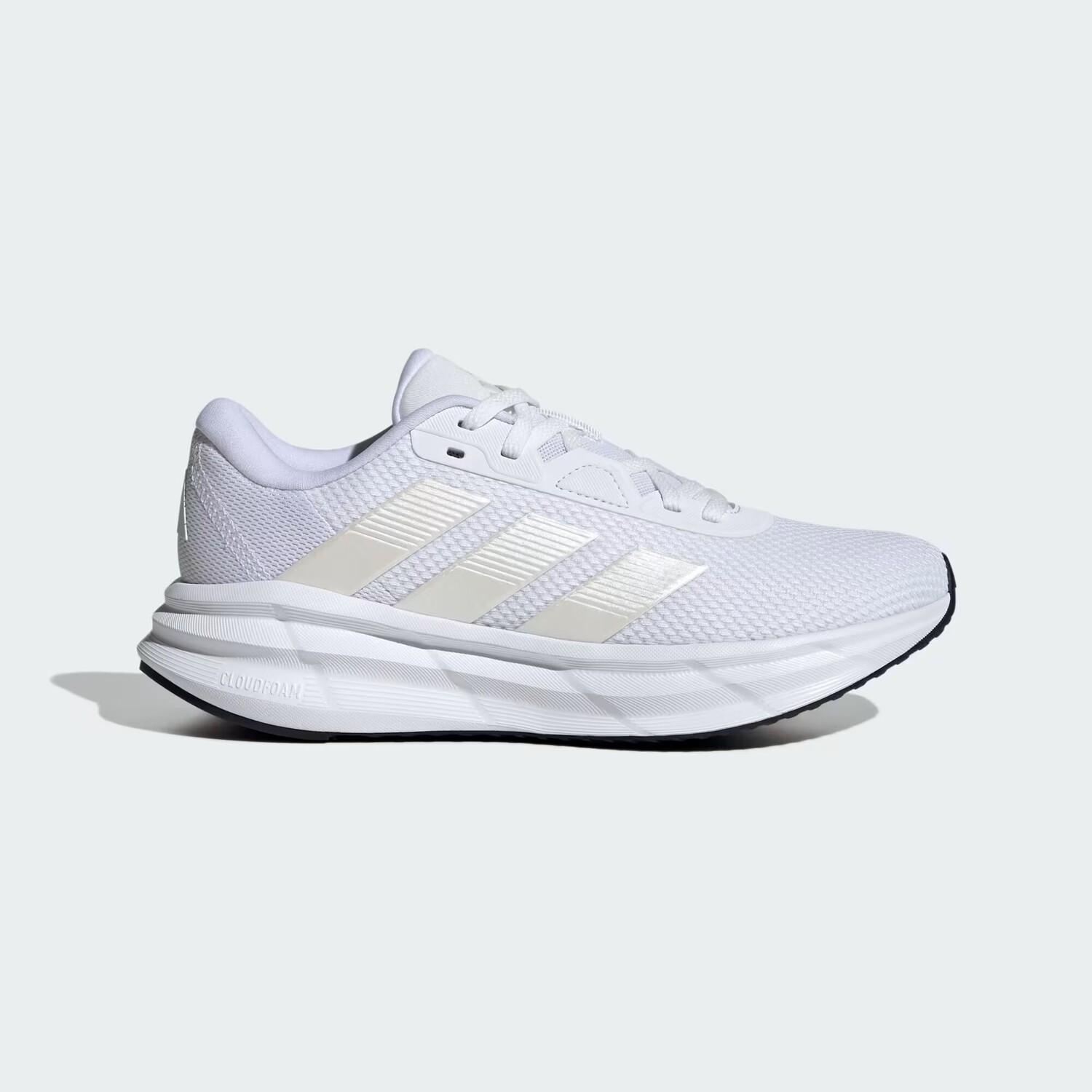 Кроссовки Галактика 7 Adidas, цвет Cloud White/Zero Metalic/Core Black
