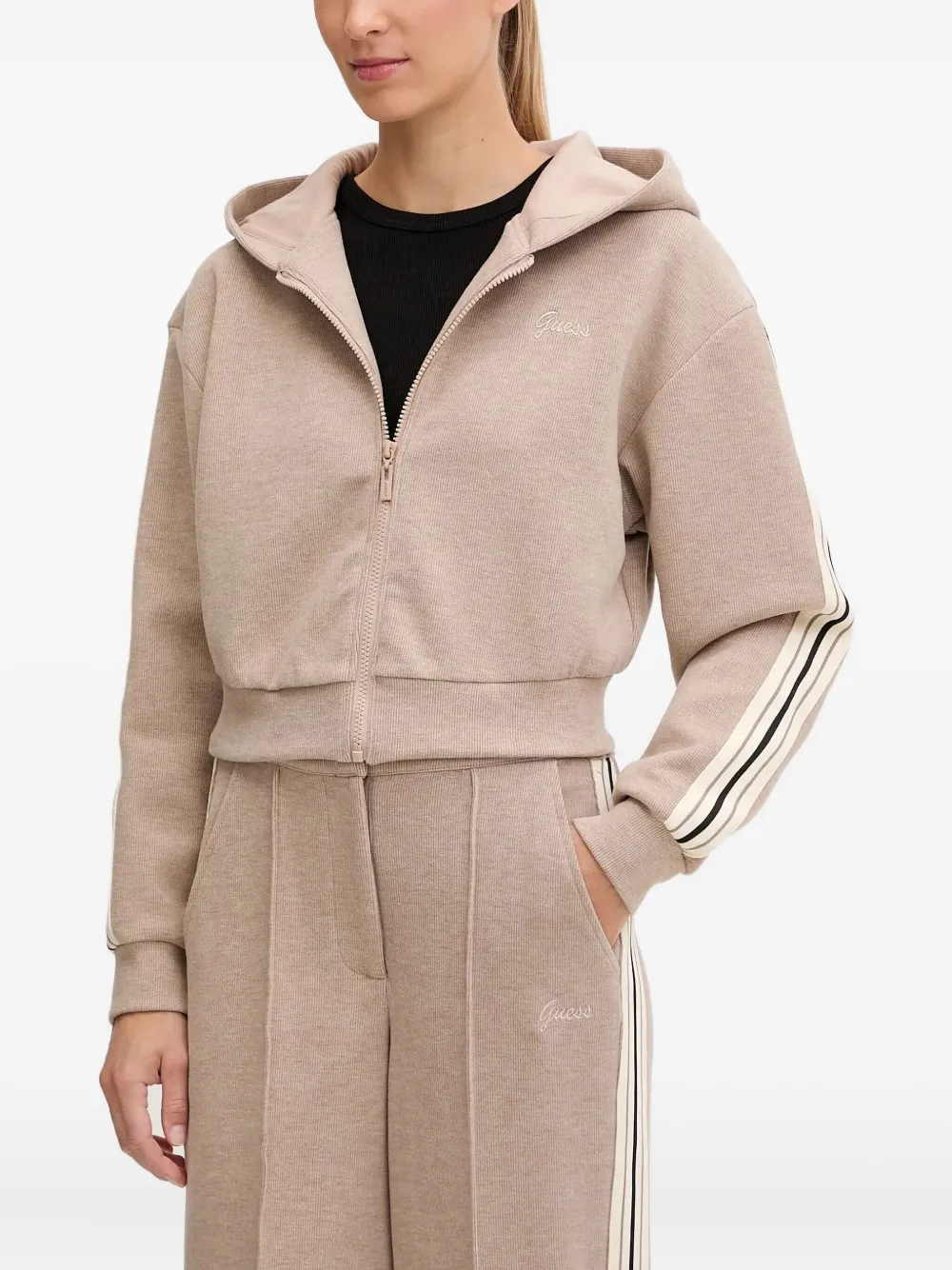 

Худи с капюшоном и полосатыми рукавами Guess Usa, коричневый