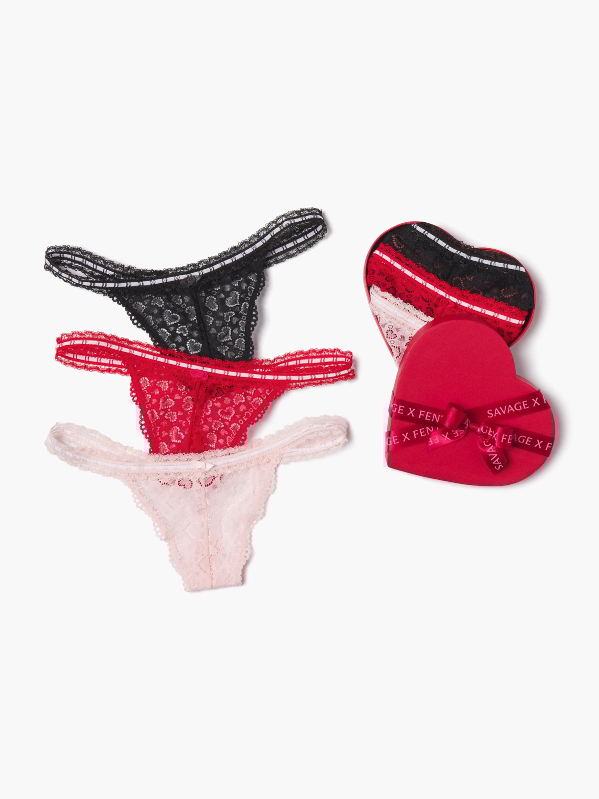 

Трусики-стринги Savage X Fenty Lover's Lace 3-Pack, цвет Pink/Red/Black
