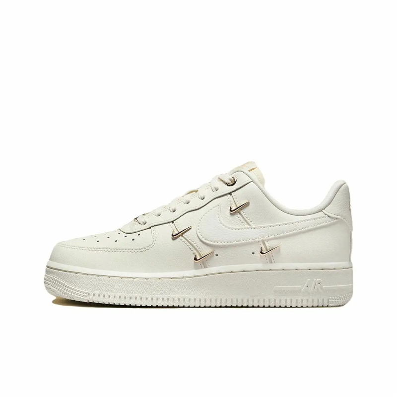 

Низкие детские кроссовки Air Force 1 Shock Absorbers Nike, белый/золотой