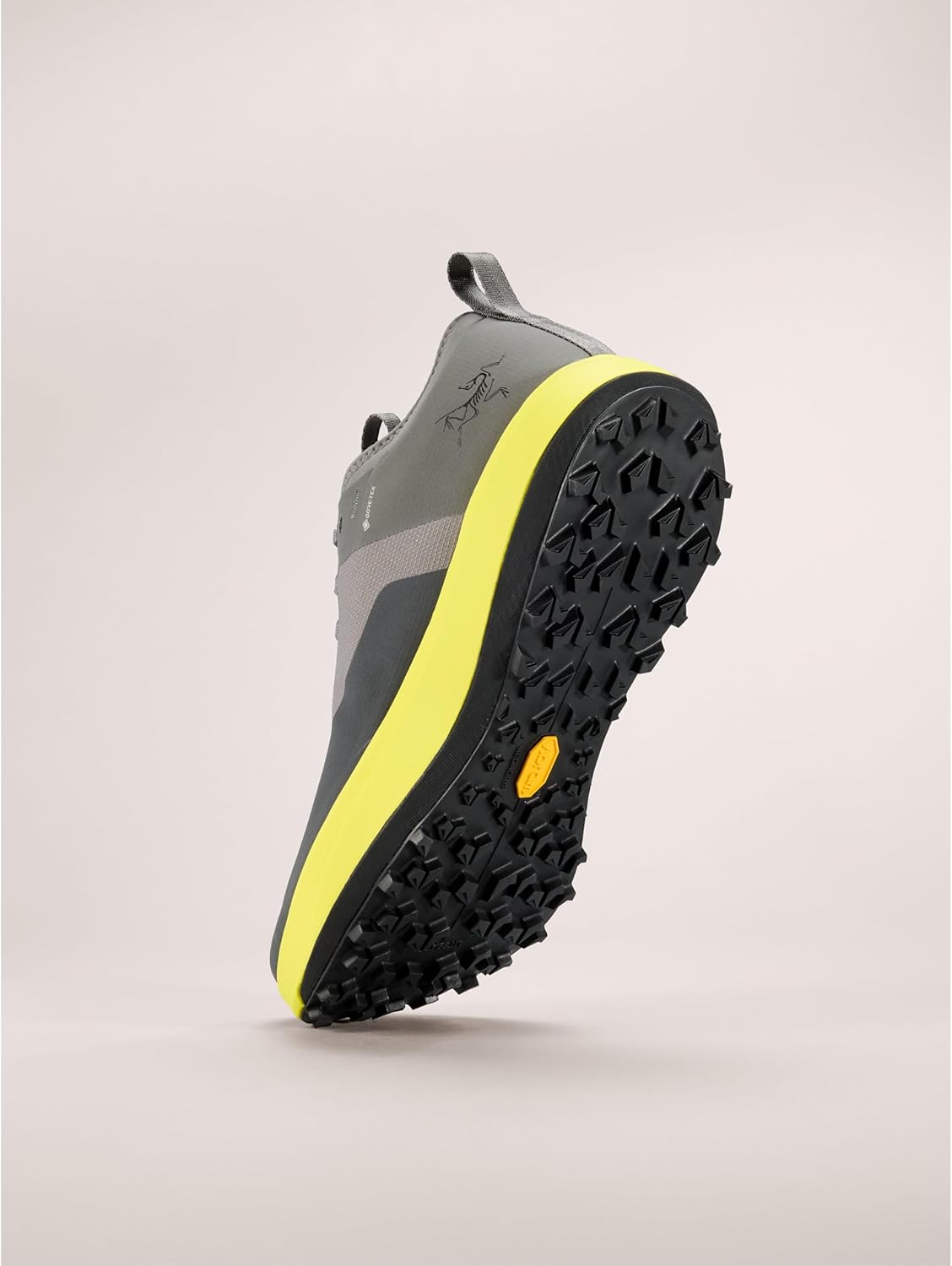 Мужские беговые кроссовки Arc'teryx Sylan GTX, Водонепроницаемые и дышащие трейловые кроссовки Gore-Tex с рокер-подошвой для скорости, Void/Euphoria — фото 3