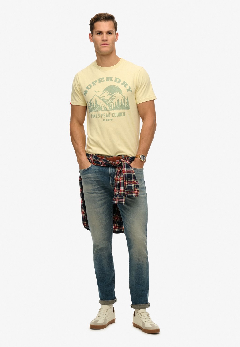 Футболка с принтом LO-FI OUTDOOR MONO RELAXED Superdry, желтый — фото 2