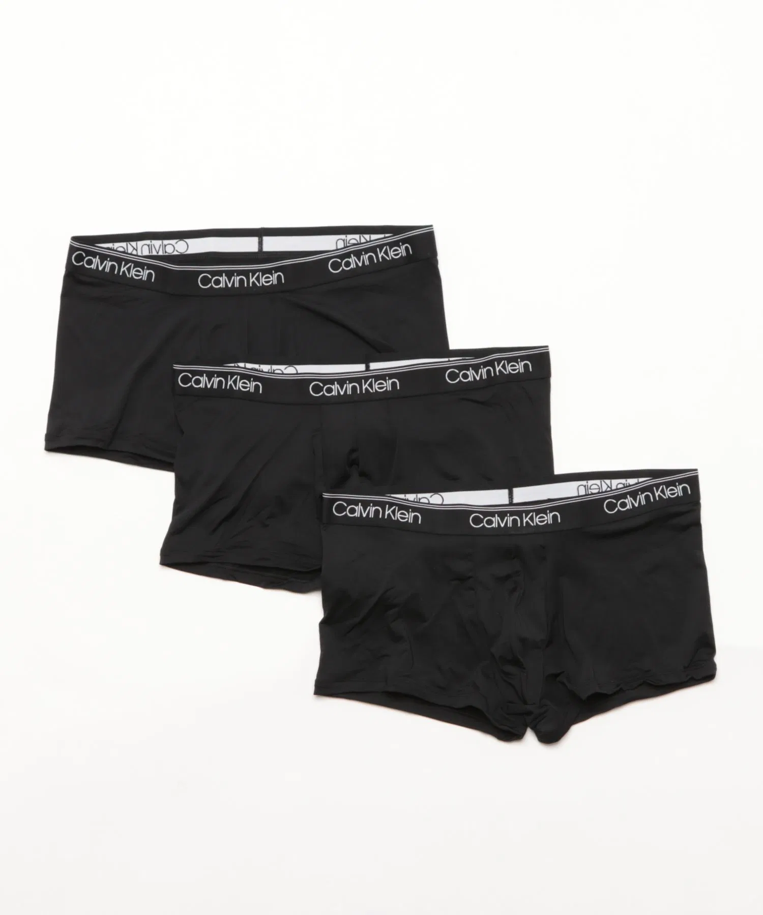 Нижнее белье Calvin Klein / Трусы с низкой посадкой, комплект из 3 штук, NB2569