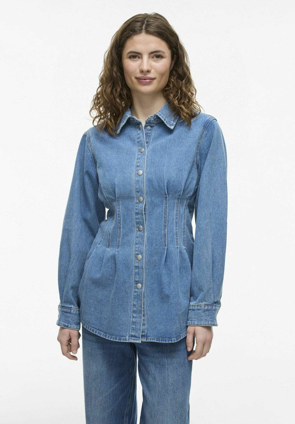 

Джинсовая куртка VILA, цвет Medium Blue Denim