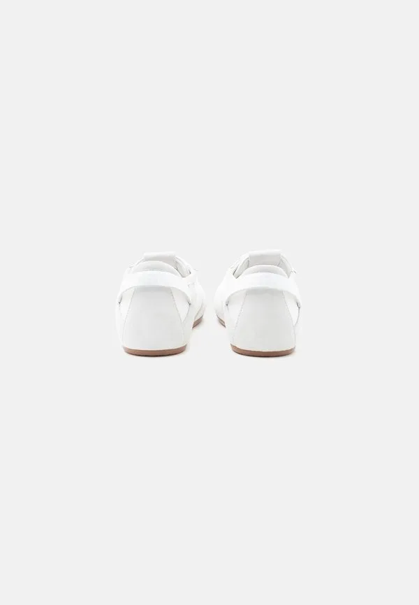 Новые ретро-кроссовки из сверхлегкого материала Msgm, Off White — фото 3
