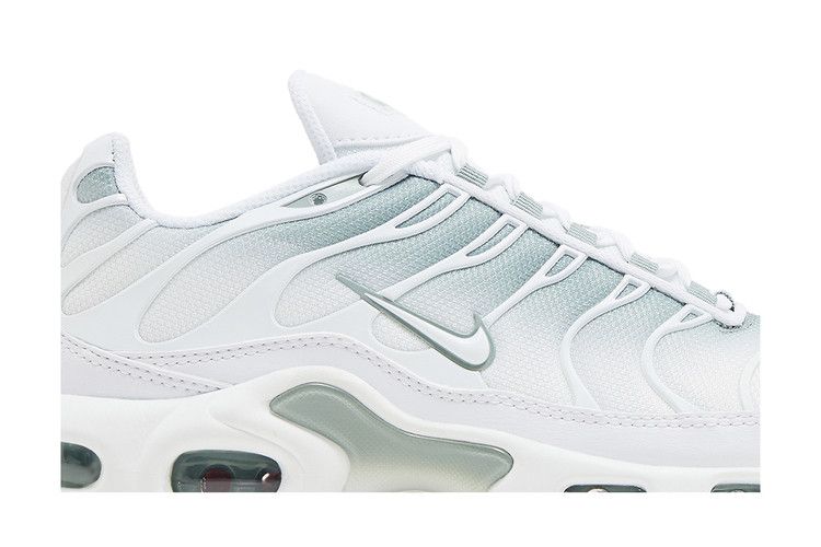 Кроссовки Nike Wmns Air Max Plus 'Mica Green', белый — фото 3