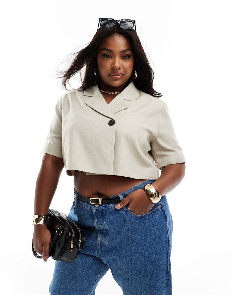 

Бежевый укороченный асимметричный пиджак с короткими рукавами ASOS DESIGN Curve