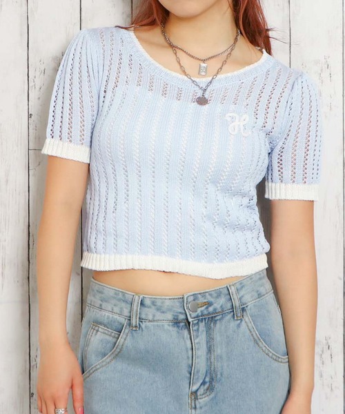 

Женская футболка вязаная, с короткими рукавами, контрастной ажурной вязкой и вышитым логотипом GORGE, синий