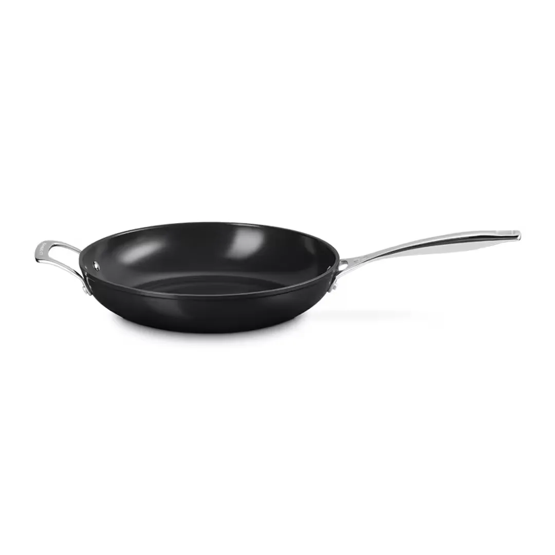 

Алюминиевая сковорода Le Creuset с керамическим антипригарным покрытием и ручкой, черный