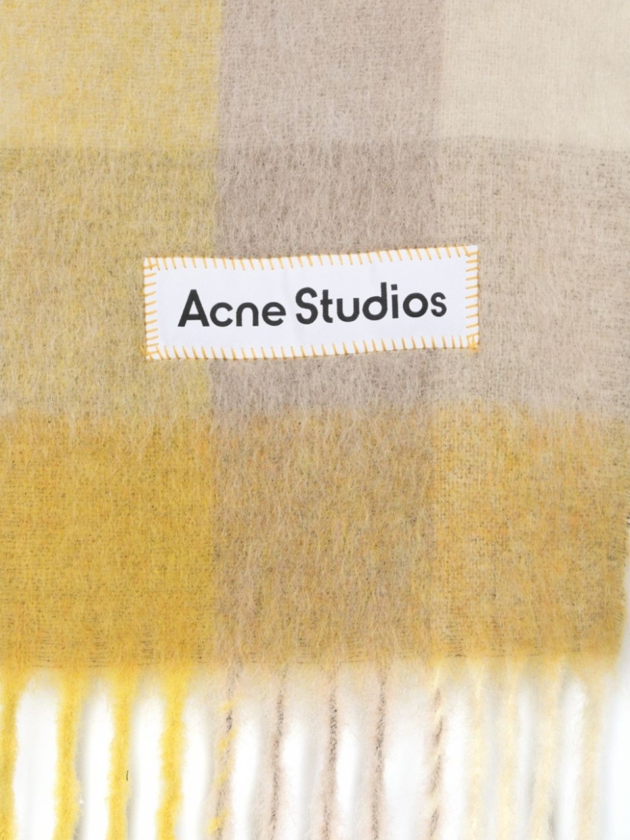 

Acne Studios шарф в клетку, нейтральный цвет