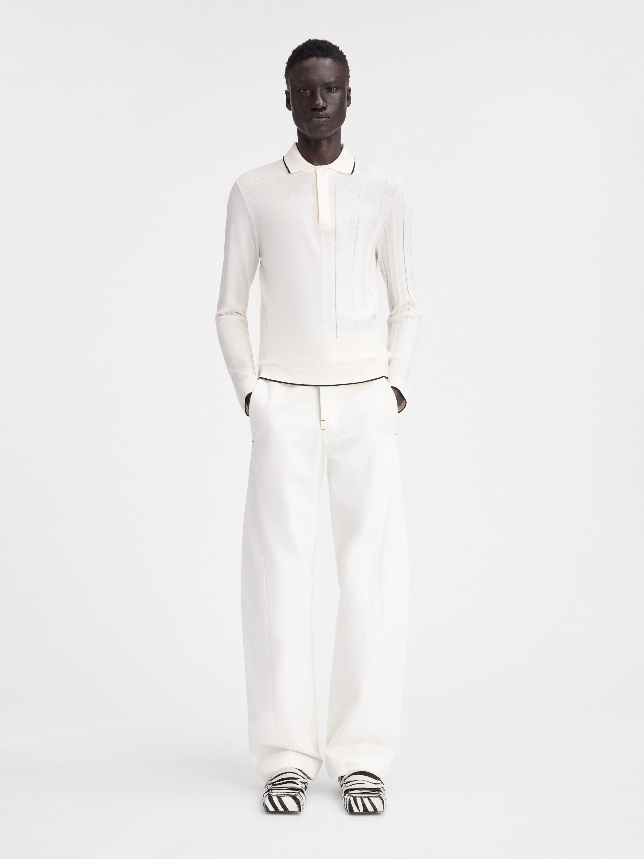 

Асимметричное трикотажное поло JACQUEMUS The Tricot long-sleeve polo shirt, белый