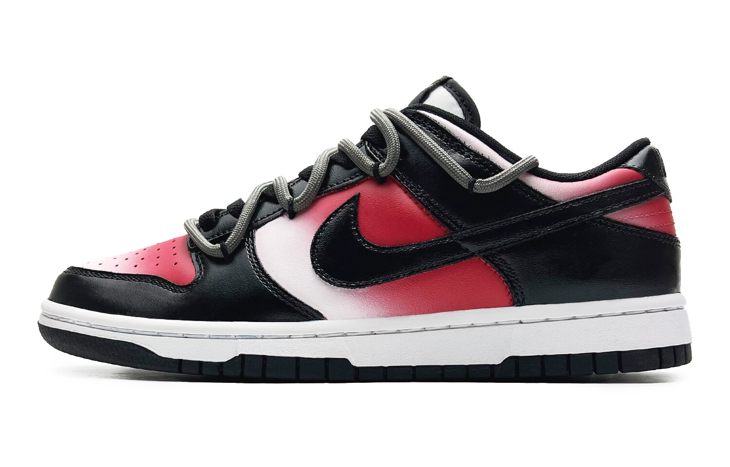 

Кроссовки Nike Dunk Kids' Skateboarding Shoes Grade School, черный