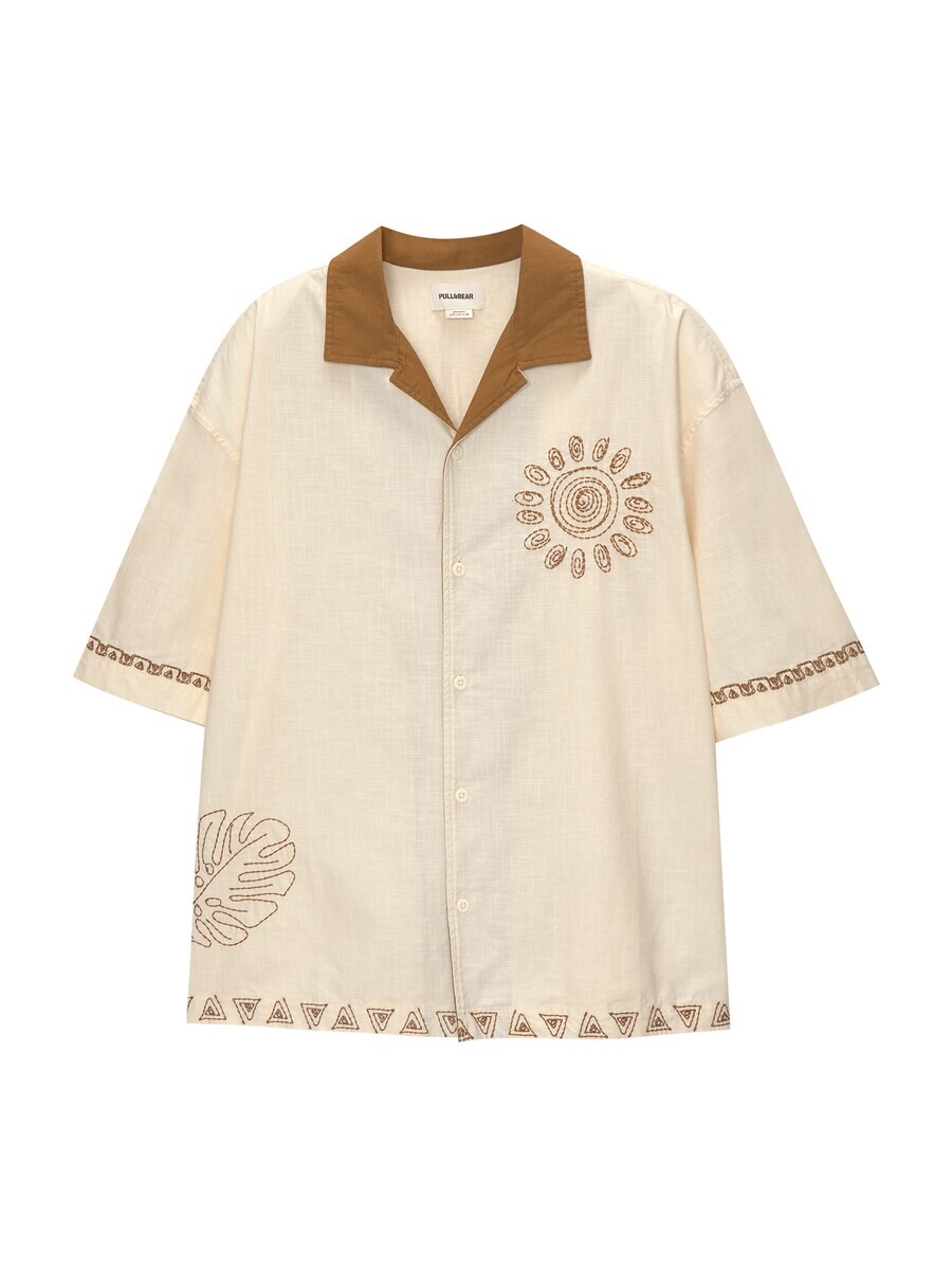 

Повседневная рубашка Pull&Bear Comfort fit Button Up Shirt, слоновая кость