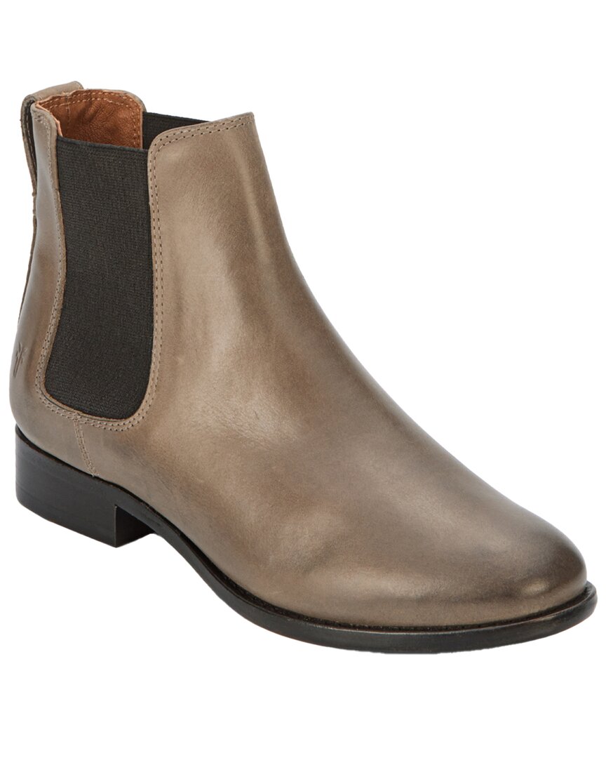 Кожаные ботинки Челси Frye Carly, серый