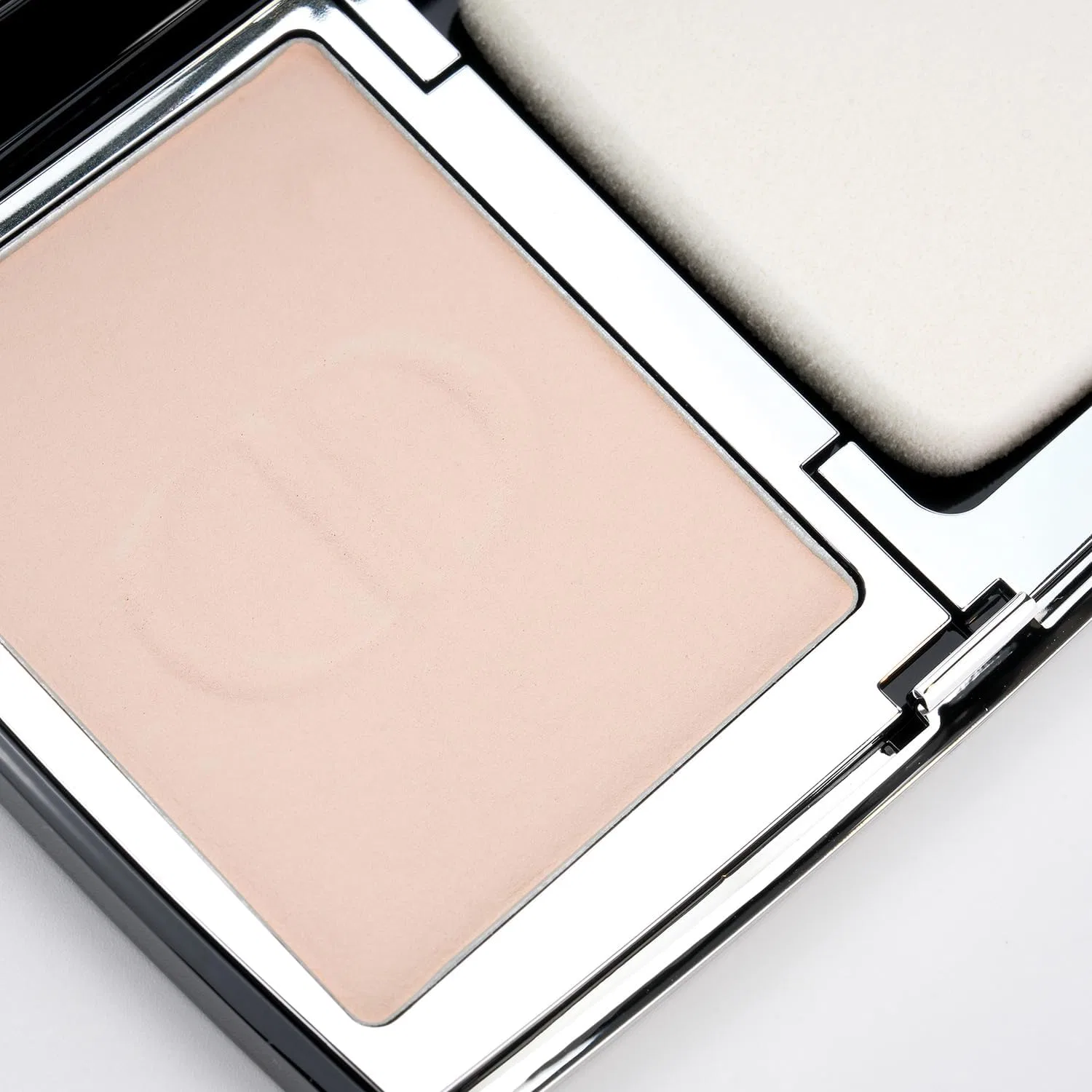 Тональная пудра Dior Forever Compact Natural Velvet, 0N Neutral, 10 г — фото 4