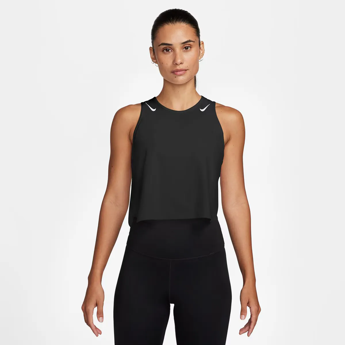 

Женская футболка Nike AeroSwift, черный