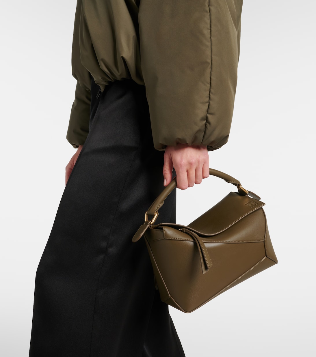 Пазл Маленькая кожаная сумка-тоут Loewe, Dark Khaki Green — фото 2