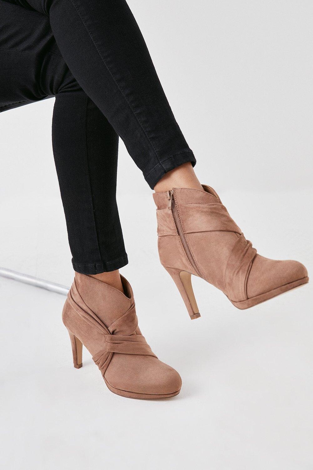 

Ботинки Aubrey на платформе с боковой застежкой Wallis, бежевый