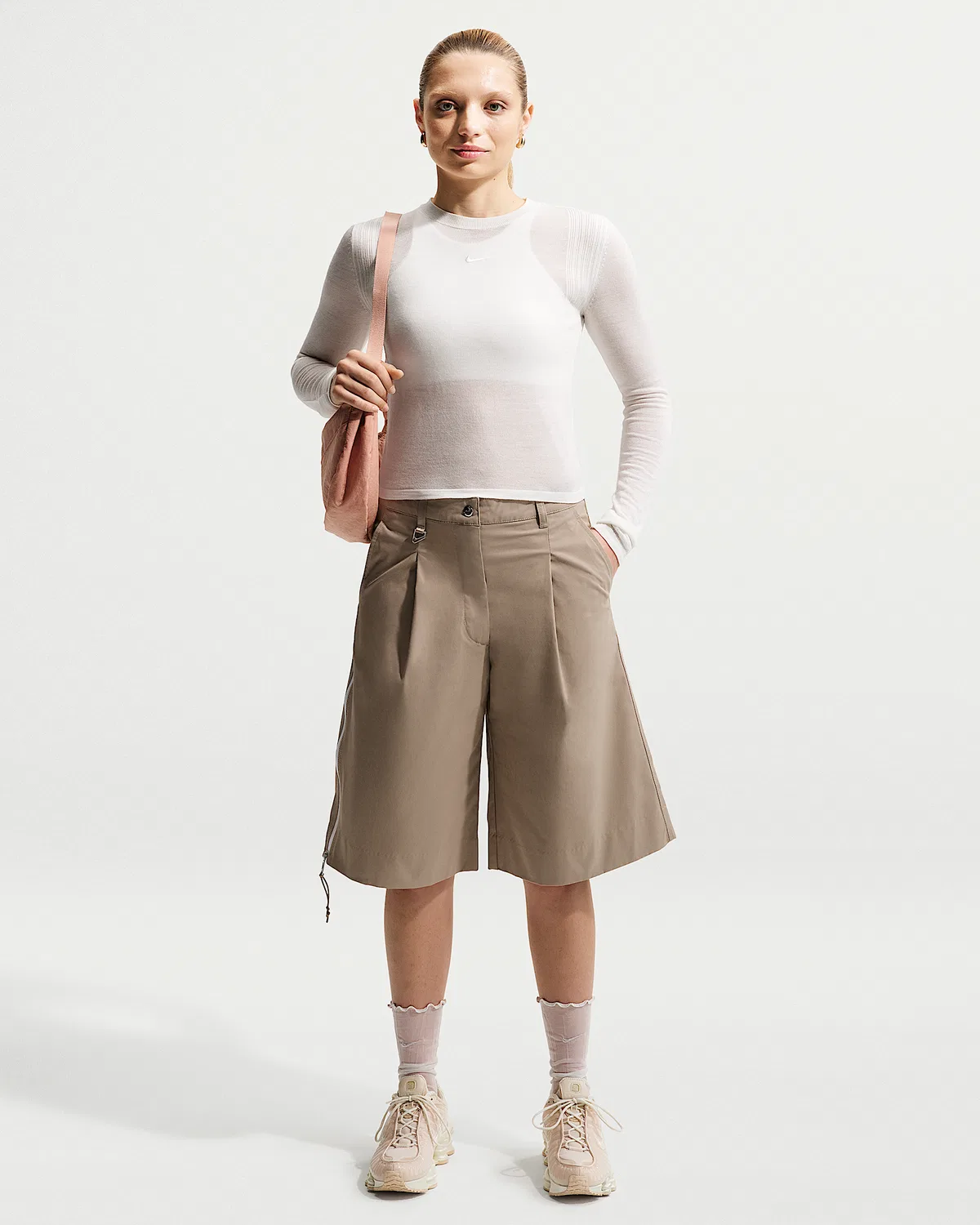 Женская длинная футболка Nike Sportswear Airreverent, Summit White — фото 4