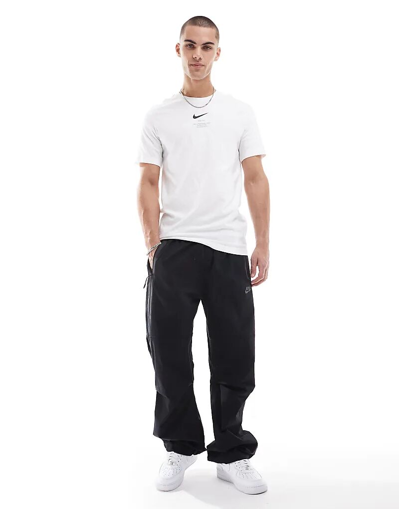 

Свободные брюки Tech Woven черного цвета Nike