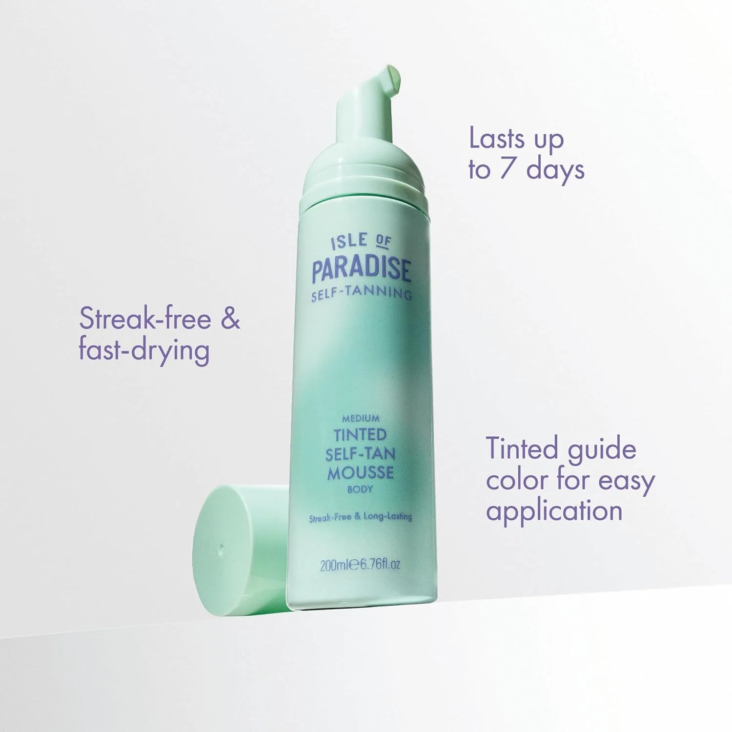 Isle of Paradise Tinted Self Tanning Mousse, бесцветный автозагар с естественным эффектом до 7 дней, веганский, 200 мл, green — фото 4