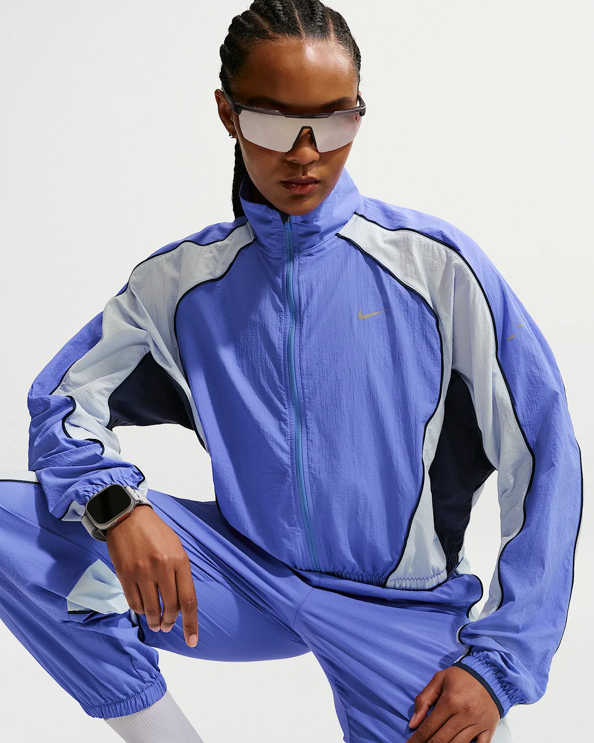 Женская ветровка Nike Swift с защитой от УФ-лучей, Sapphire/Hydrogen Blue/Midnight Navy — фото 3