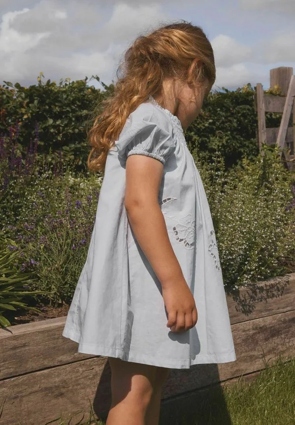 Дневное платье kleid из английской вышивки Lil' Atelier, Gray Dawn — фото 2