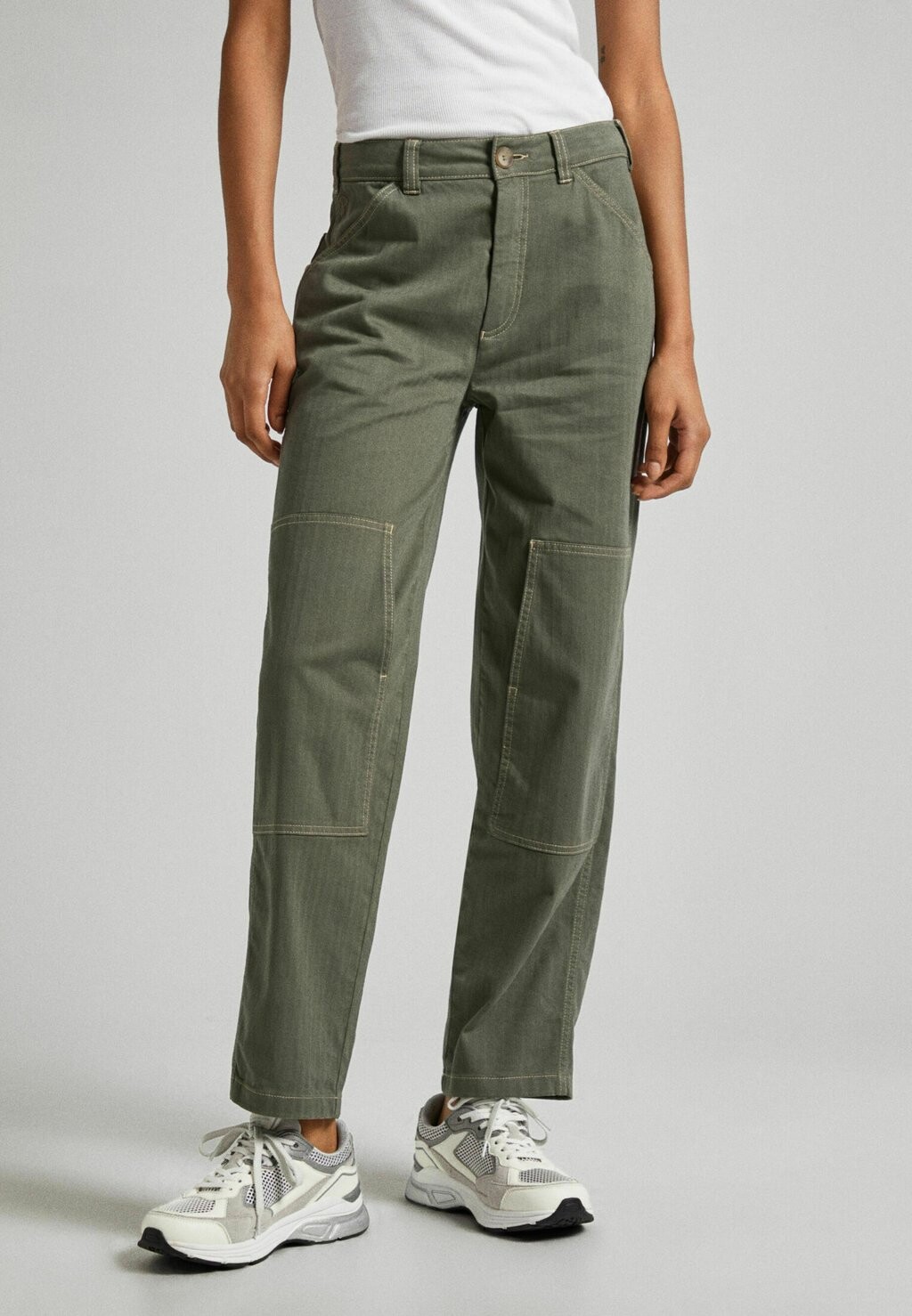 

Брюки Pepe Jeans, оливково-зеленый