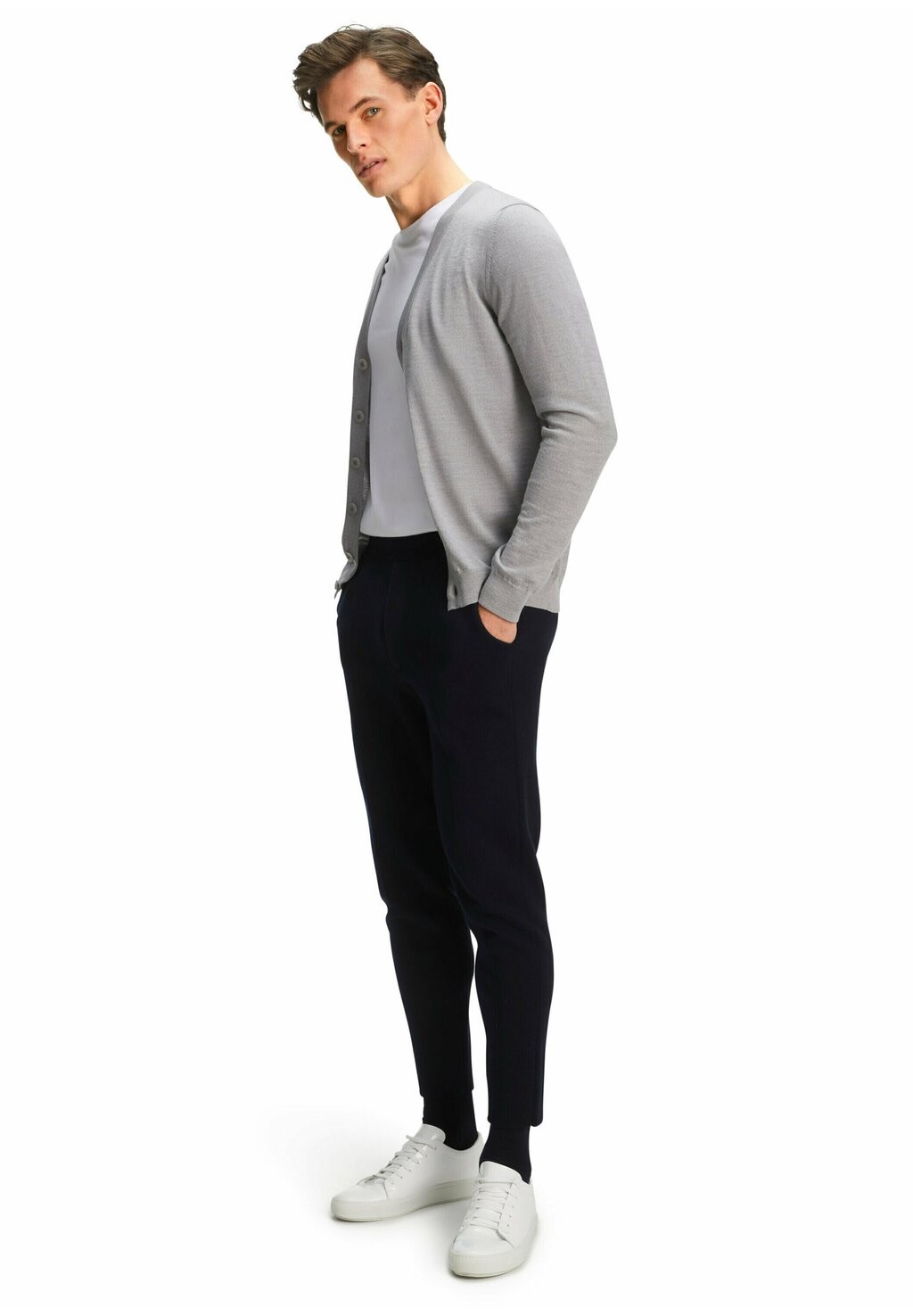 

Кардиган Basic New Merino Cardigan Marino wool FALKE, светло-серый