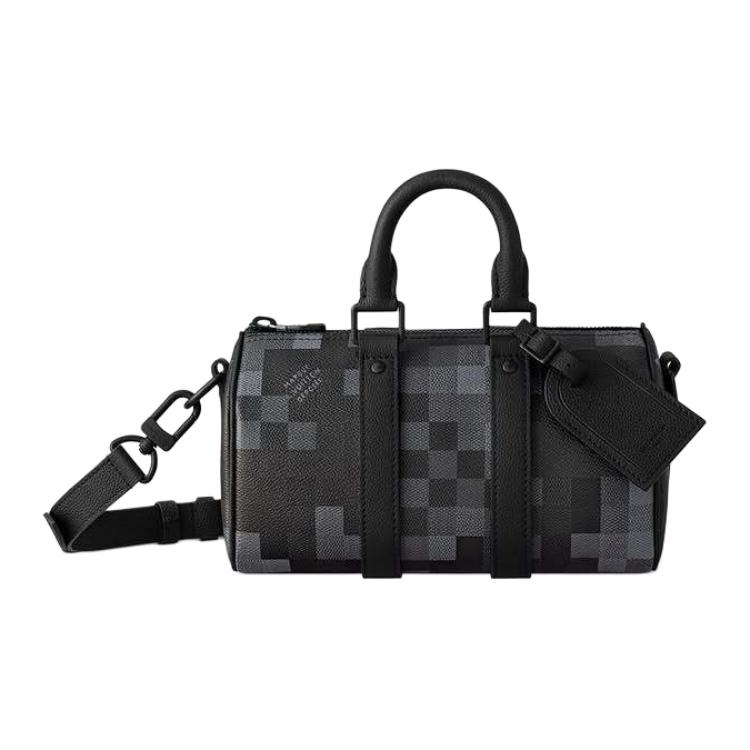 

LOUIS VUITTON Кожаная наплечная сумка Keepall Damoflage черная