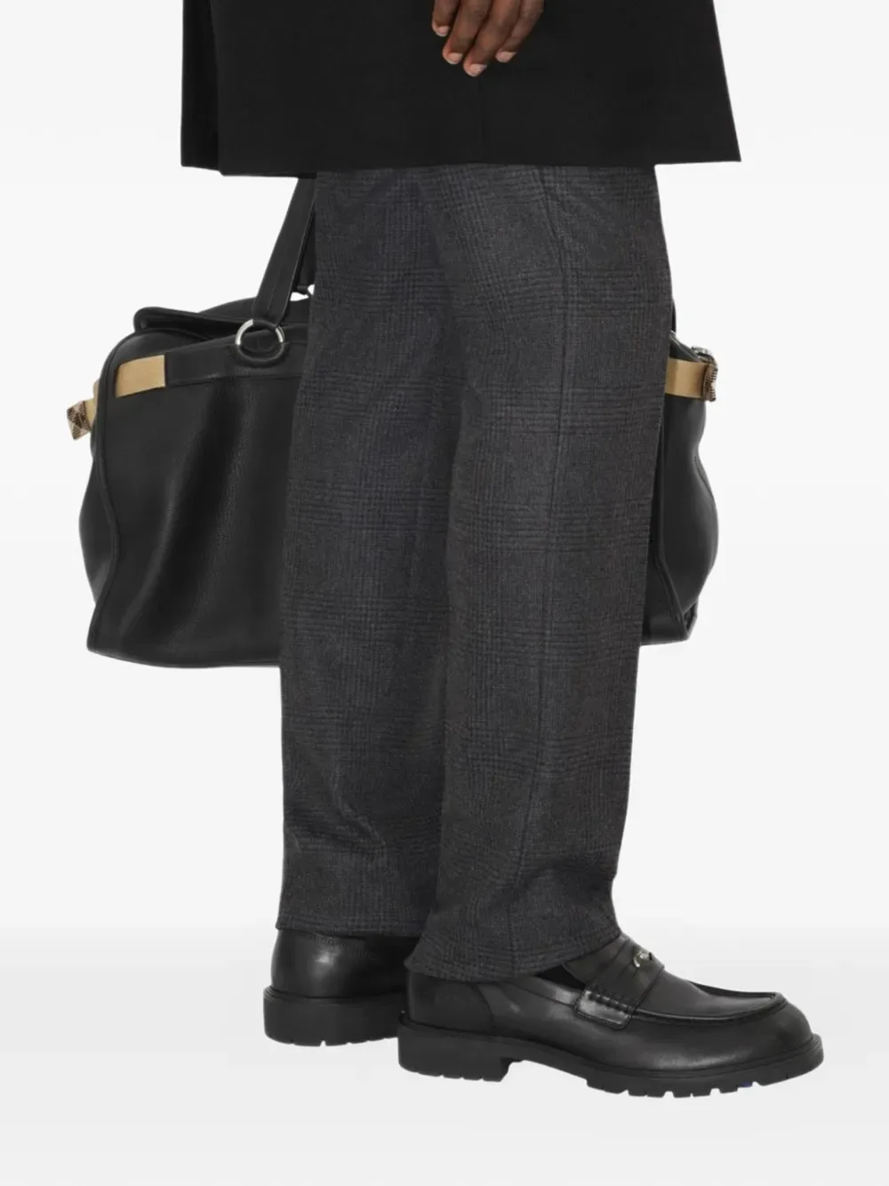 Пальто женское BURBERRY, кашемировое, средней длины, черное — фото 3