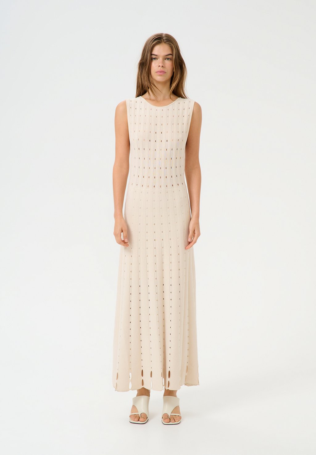

Платье-джемпер Maxi dress Gestuz, кремовый