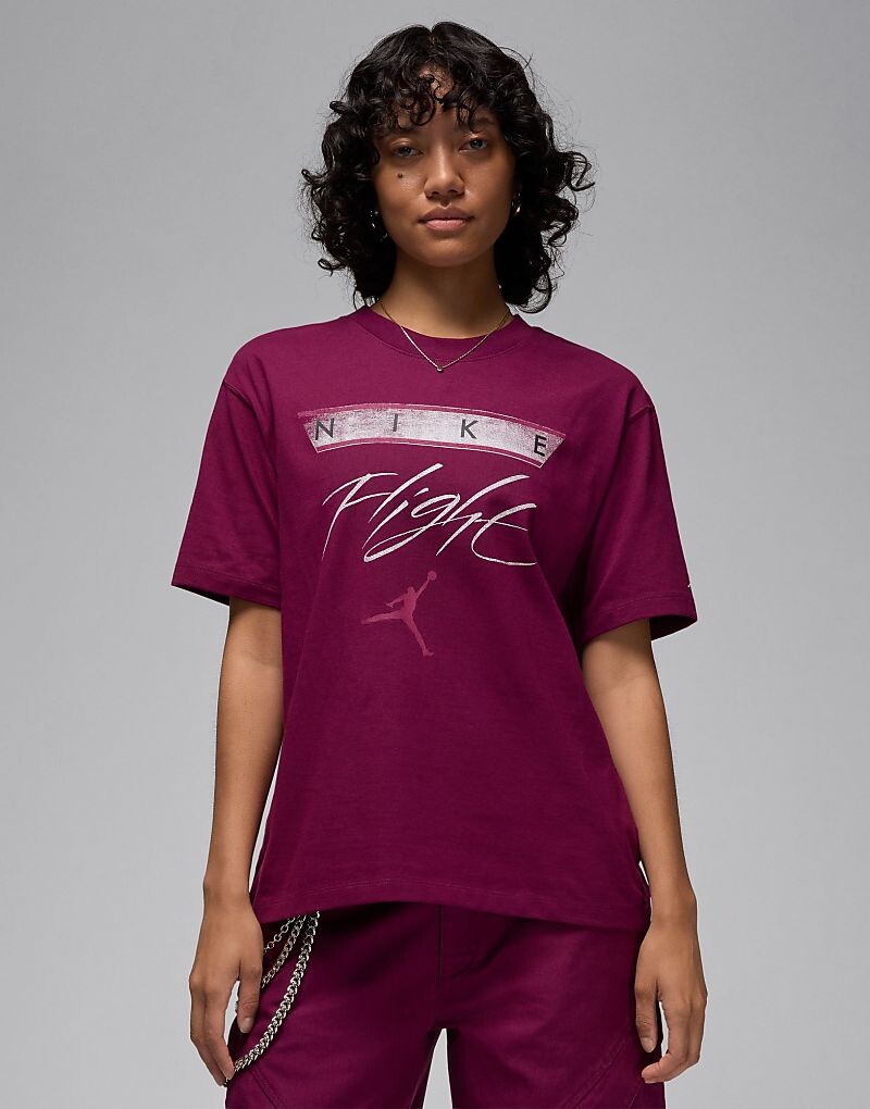 

Красная футболка с принтом Jordan