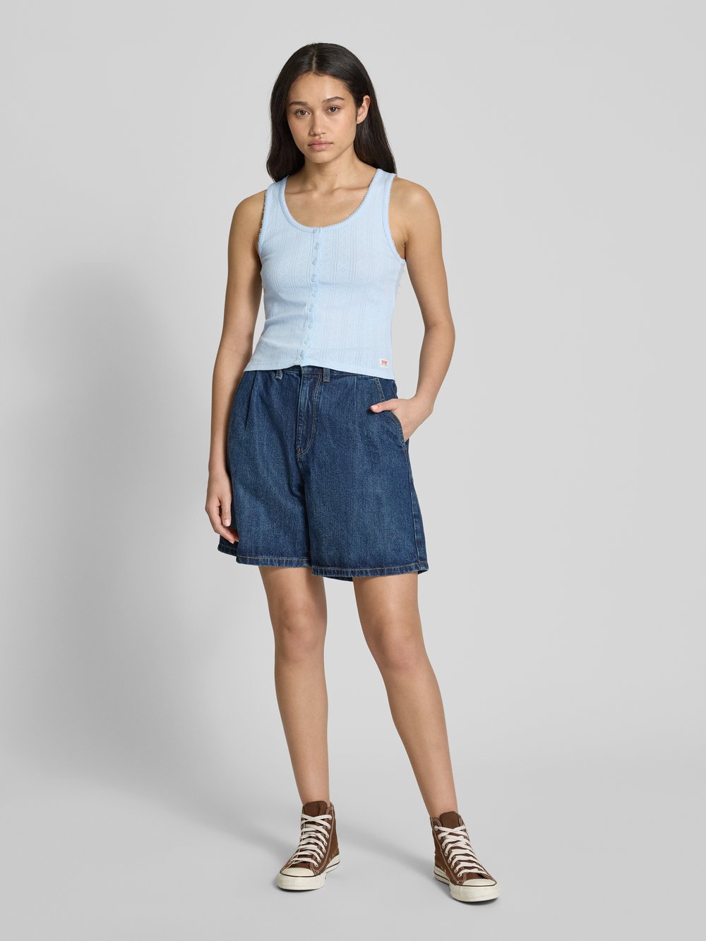 

Майка с планкой на пуговицах, модель «СУХИЕ ТОВАРЫ» Levi's, светло-голубой