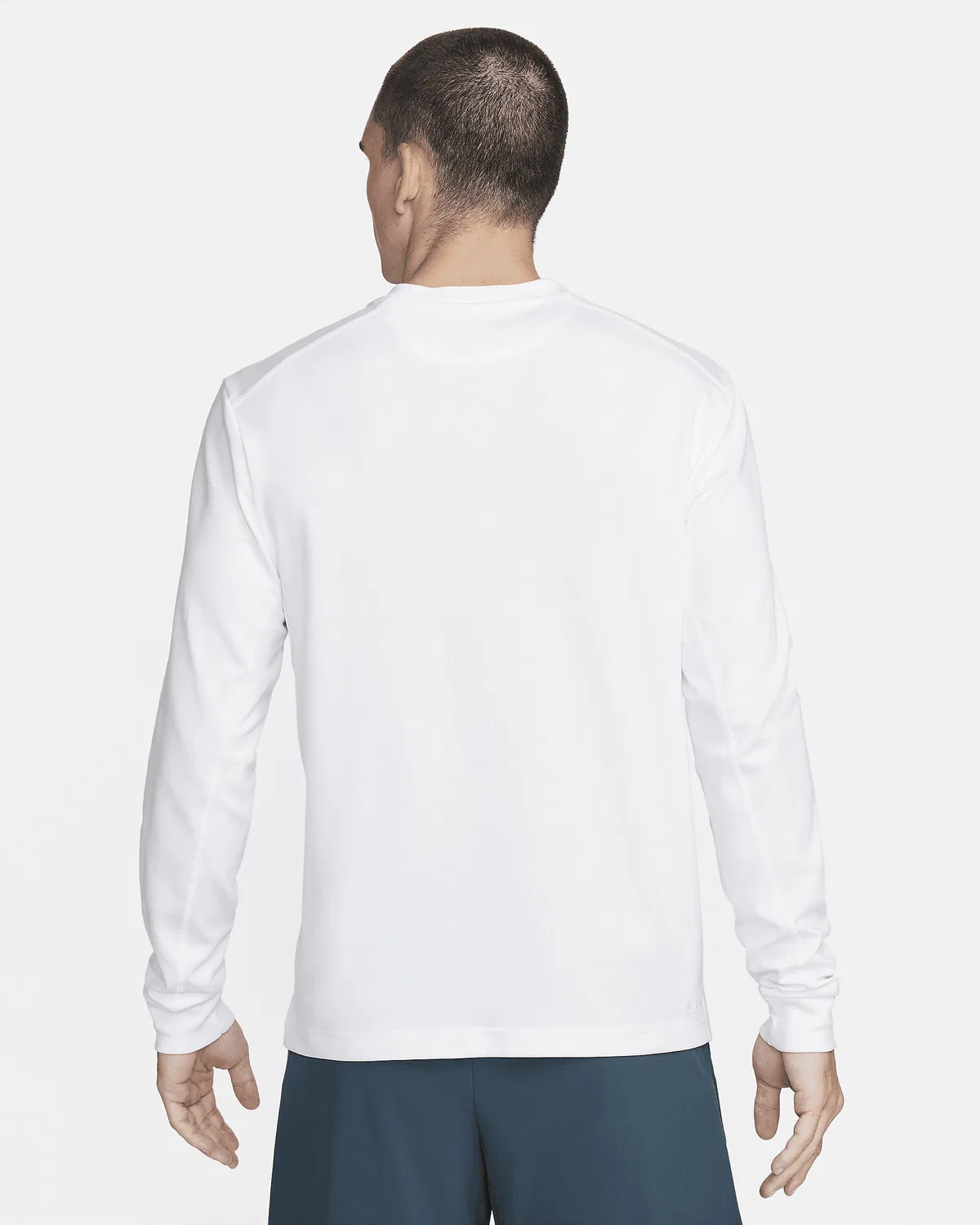 Мужская длинная футболка Dri-FIT Nike Primary, White/White — фото 2