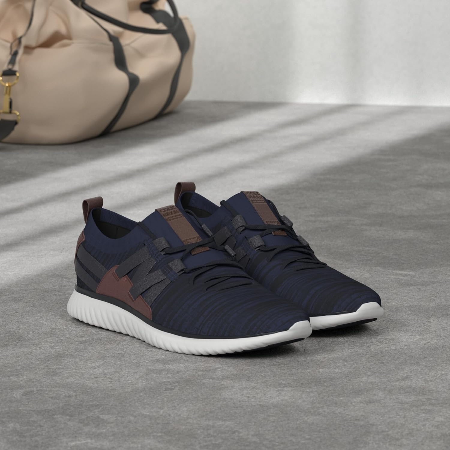 Мужские кроссовки Cole Haan Grand Motion Woven Stitchlite, синий/коричневый/персиковый/темно-синий — фото 2