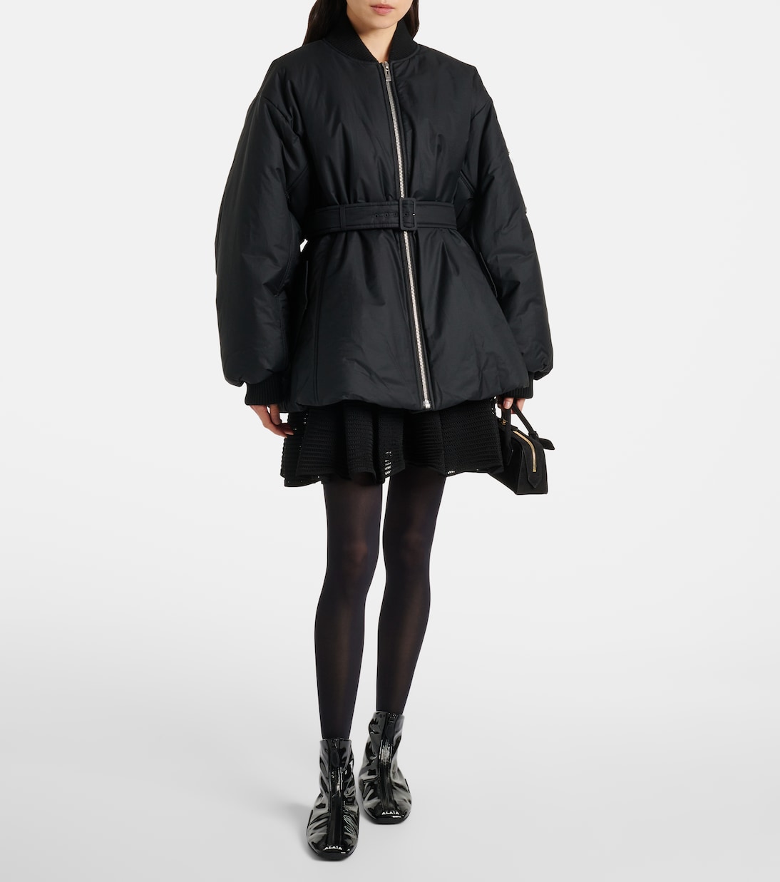 Кроссовки на шнуровке из искусственной лаковой кожи Alaïa, нуар — фото 3