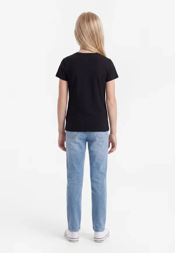 Футболка детская Guess Kids teens ss t-shirt_logo print t-shirt, цвет черный — фото 2