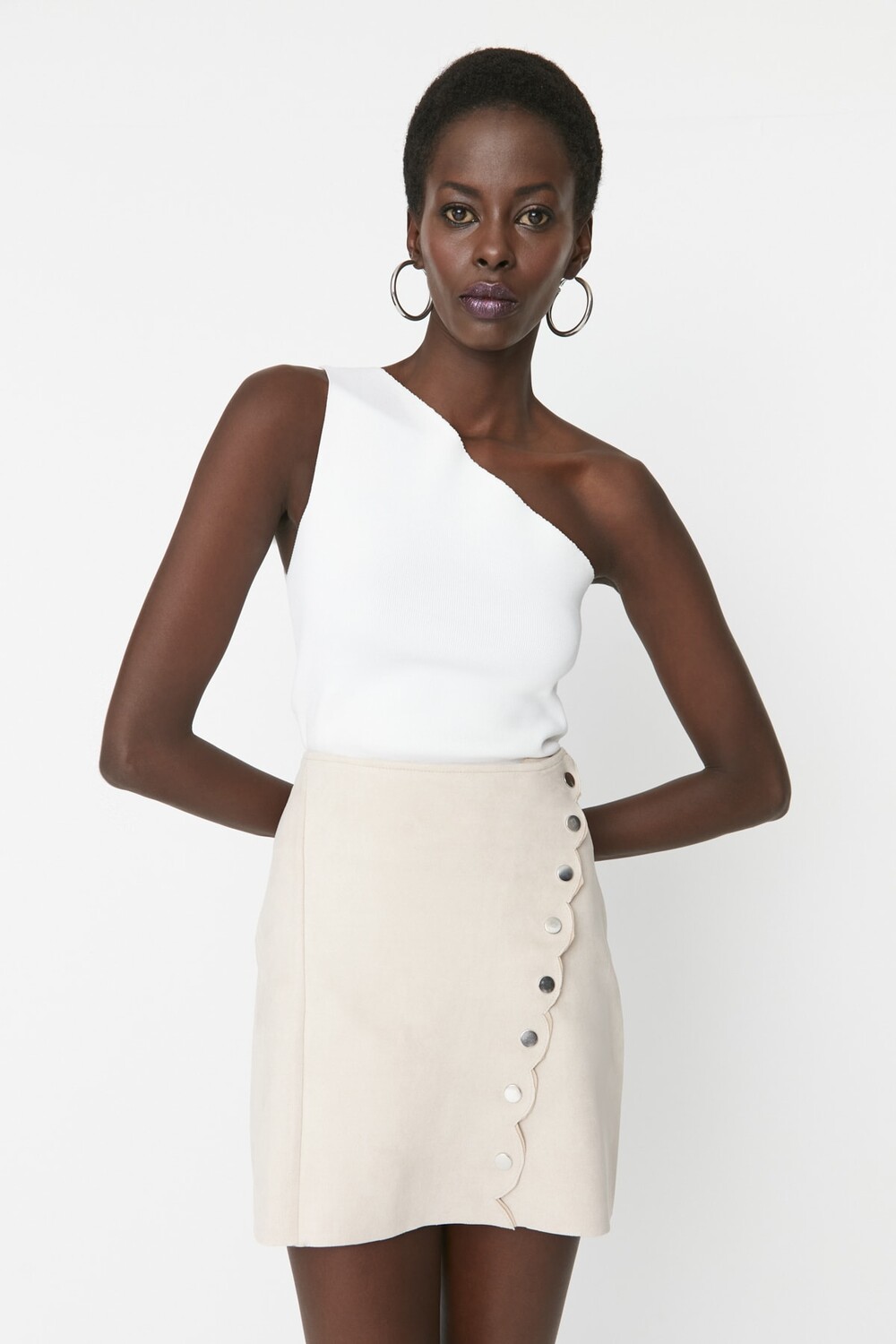 

Бежевая тканая юбка с пуговицами Trendyol, бежевый