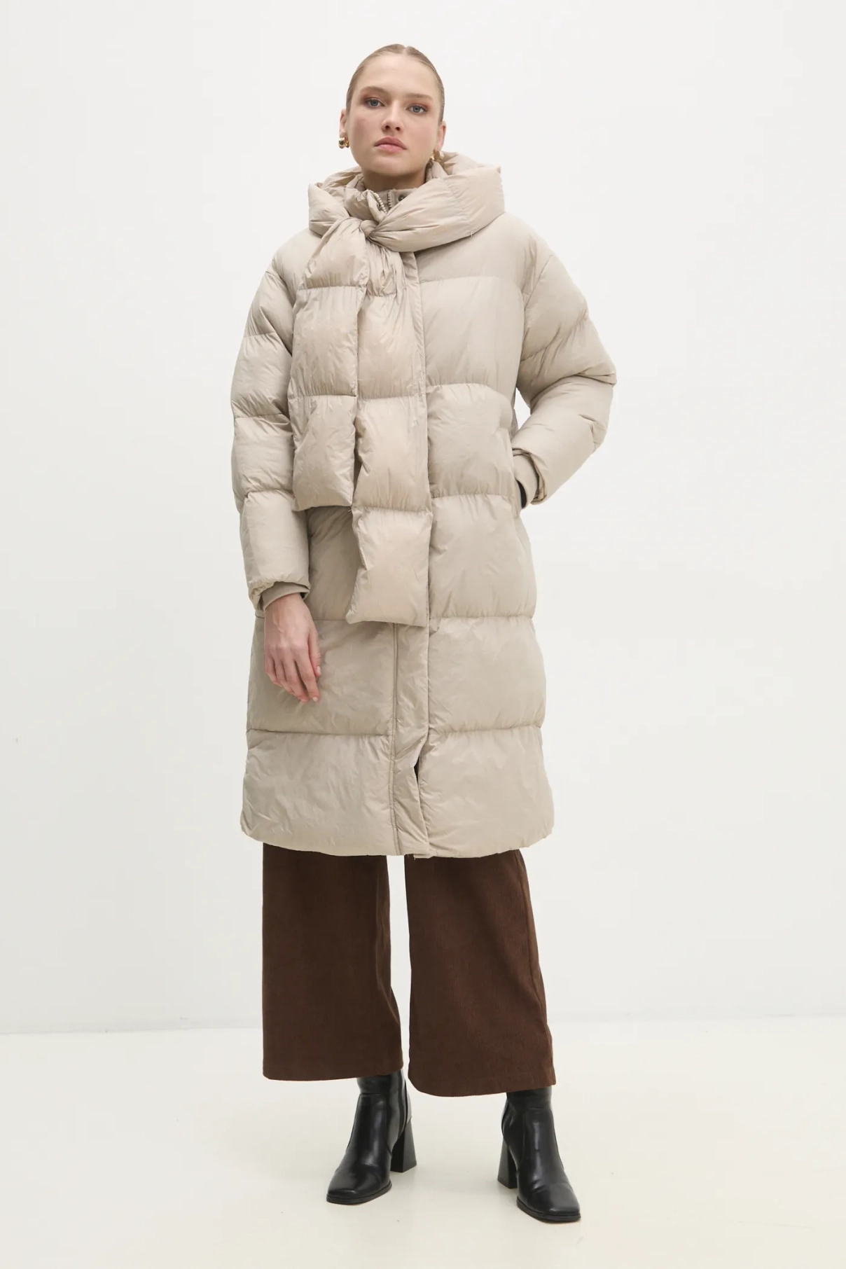 

Куртка Answear Lab, бежевый